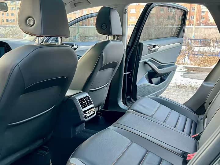Volkswagen Sagitar 280TSI DSG Super Edition — фото 4