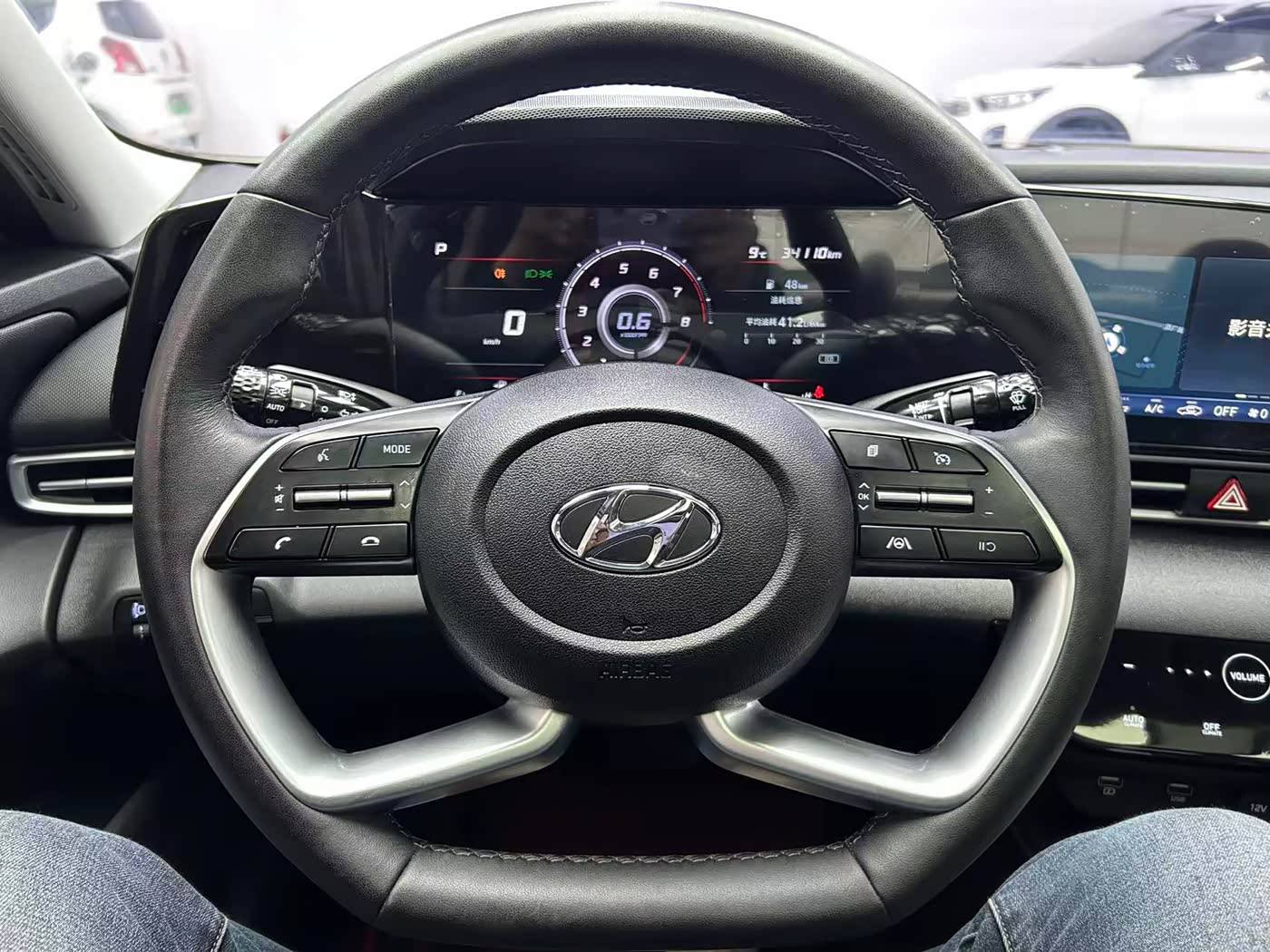 hyundai elantra — фото 5